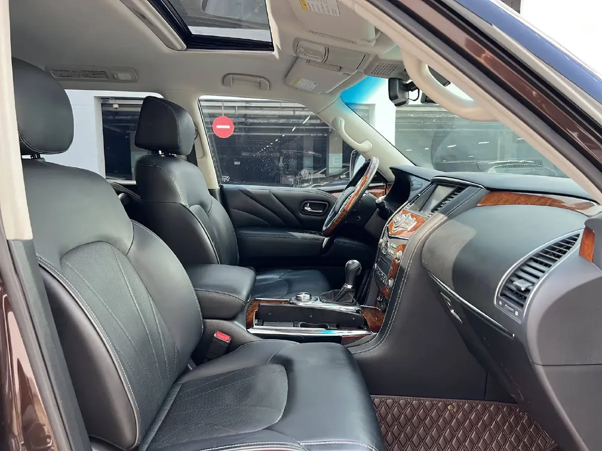 2016 Infiniti QX80 5.6L 398HP V8 7AT,autocango,china used car exporter,china ev exporter,chinese used car exporter,chinese used ev exporter