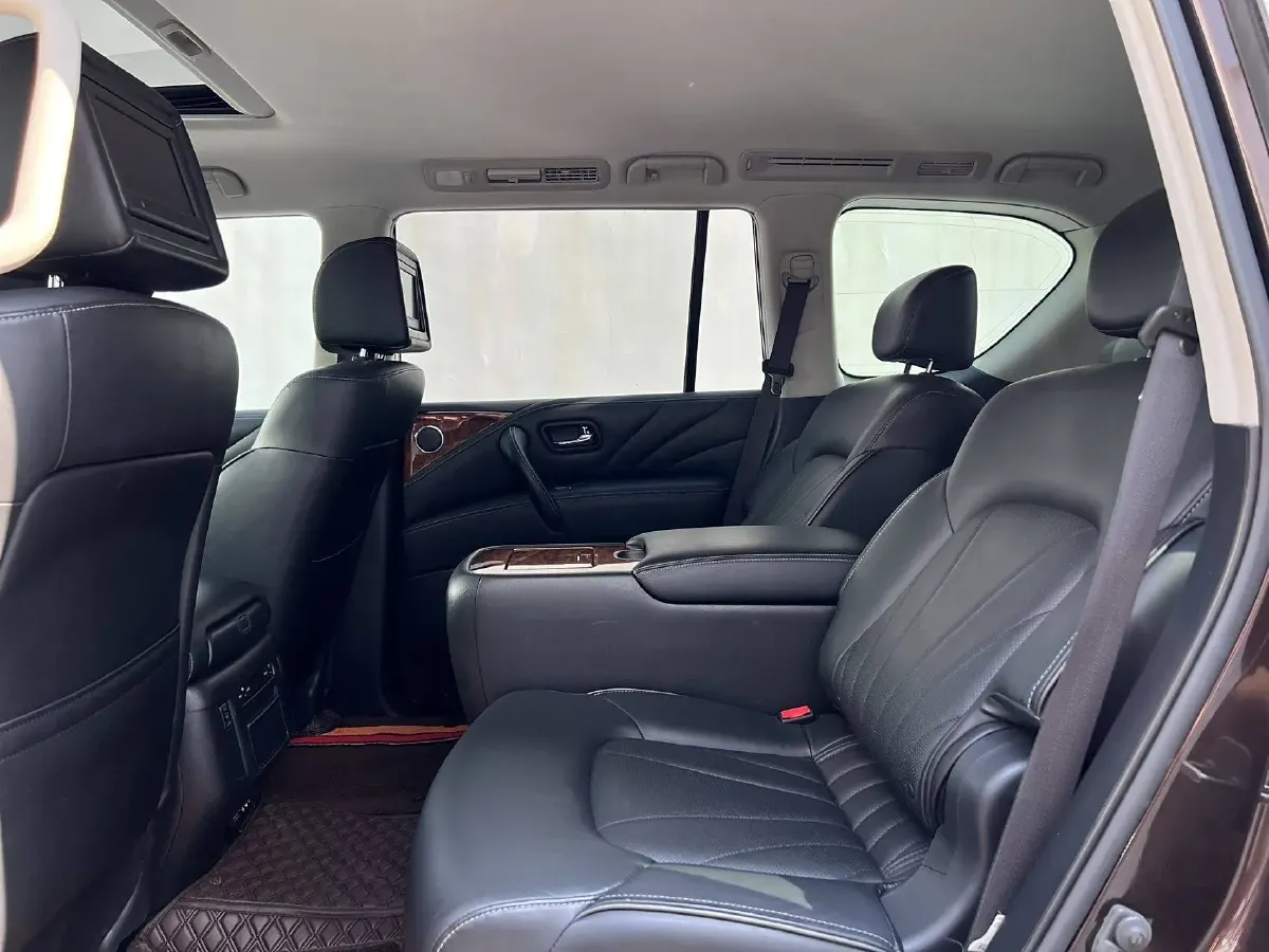 2016 Infiniti QX80 5.6L 398HP V8 7AT,autocango,china used car exporter,china ev exporter,chinese used car exporter,chinese used ev exporter