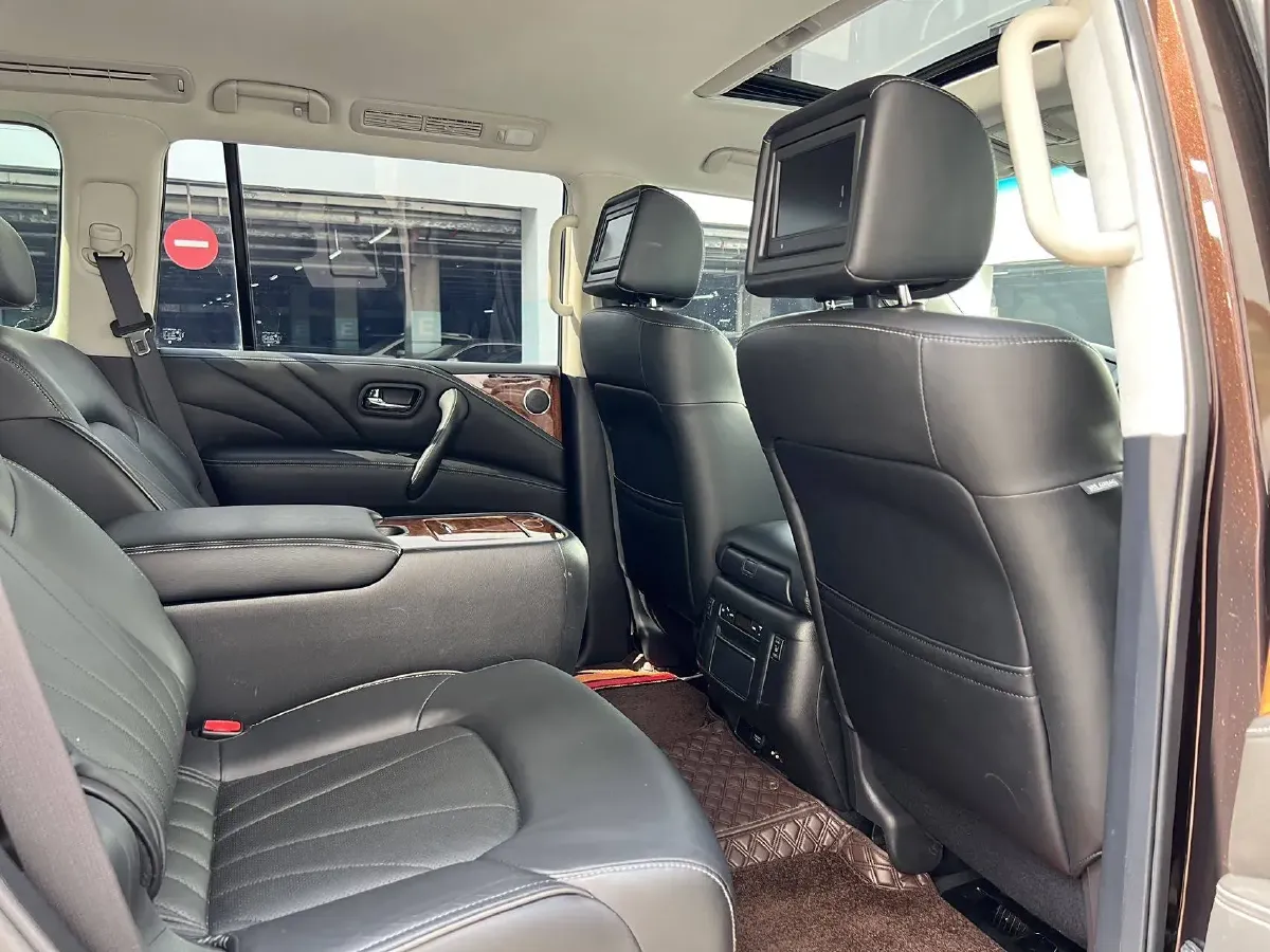 2016 Infiniti QX80 5.6L 398HP V8 7AT,autocango,china used car exporter,china ev exporter,chinese used car exporter,chinese used ev exporter