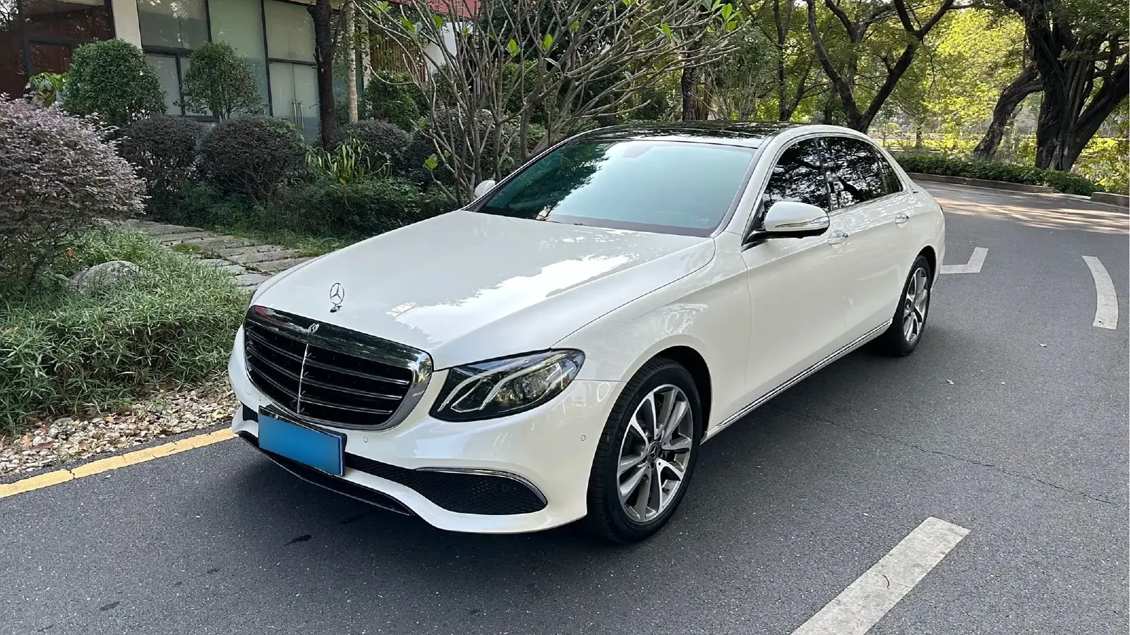 2018 Mercedes-Benz E Class 2.0T 245HP L4 9AT