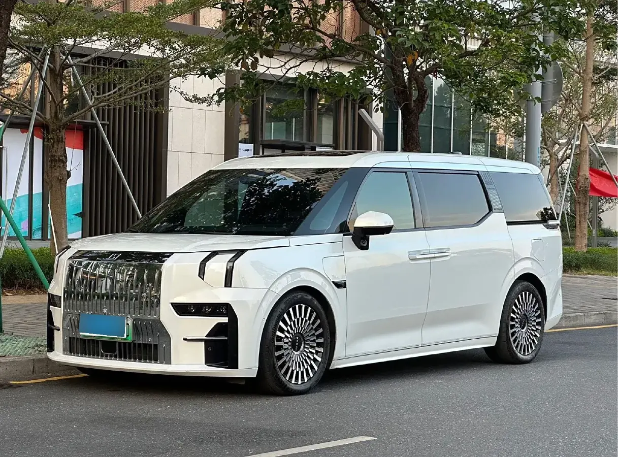 2022 Zeekr 009 BEV 116KWH