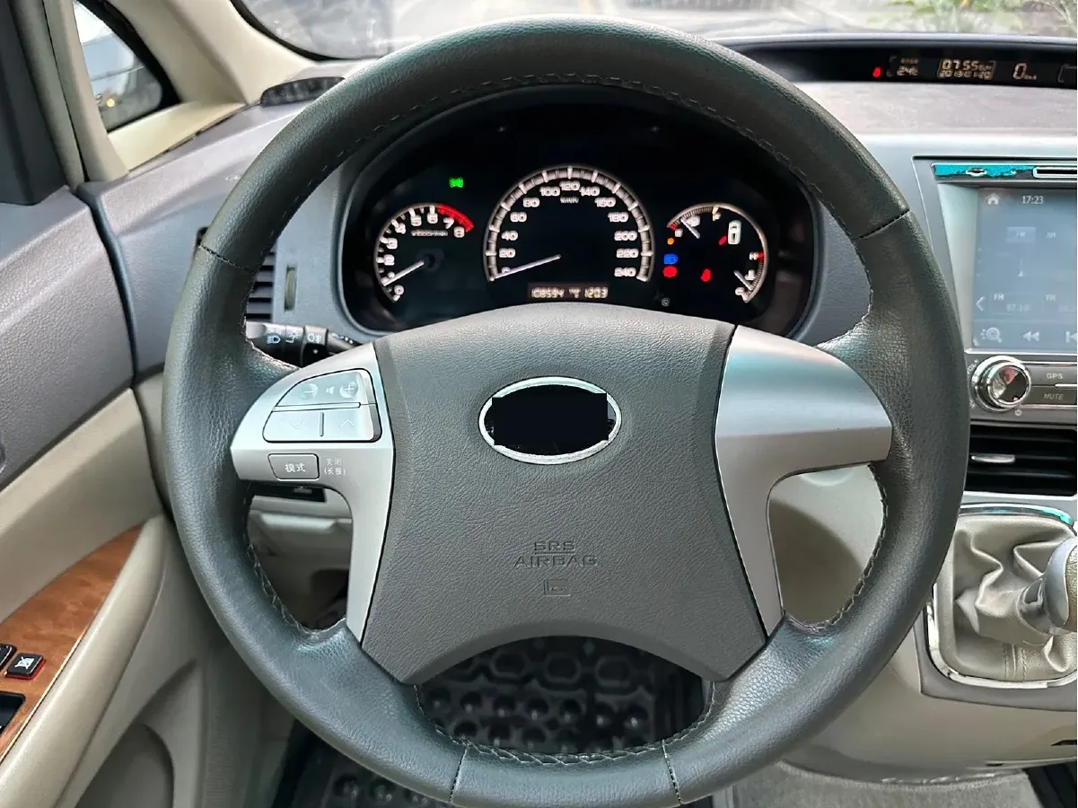 2013 BYD M6 2.0L 140HP L4 5MT,autocango,china used car exporter,china ev exporter,chinese used car exporter,chinese used ev exporter