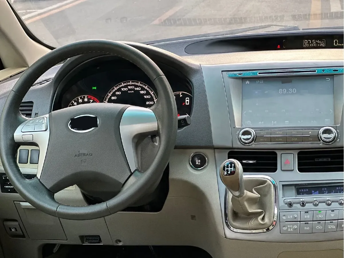 2013 BYD M6 2.0L 140HP L4 5MT,autocango,china used car exporter,china ev exporter,chinese used car exporter,chinese used ev exporter