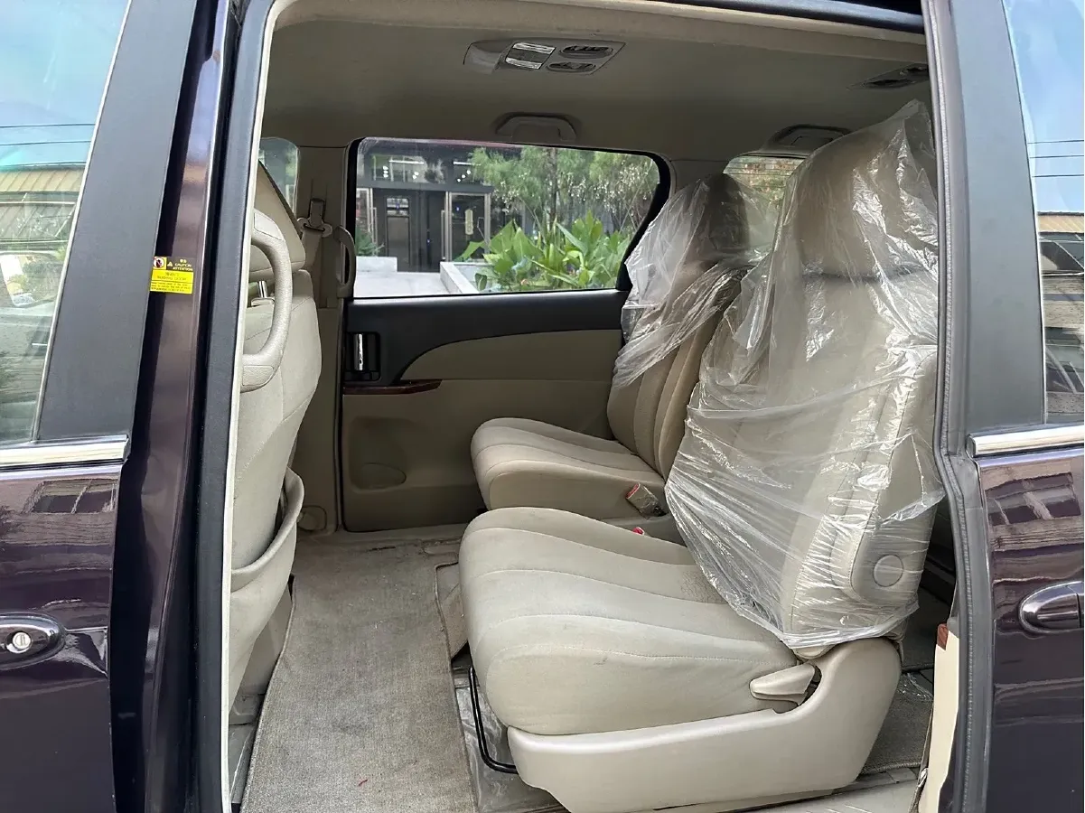 2013 BYD M6 2.0L 140HP L4 5MT,autocango,china used car exporter,china ev exporter,chinese used car exporter,chinese used ev exporter