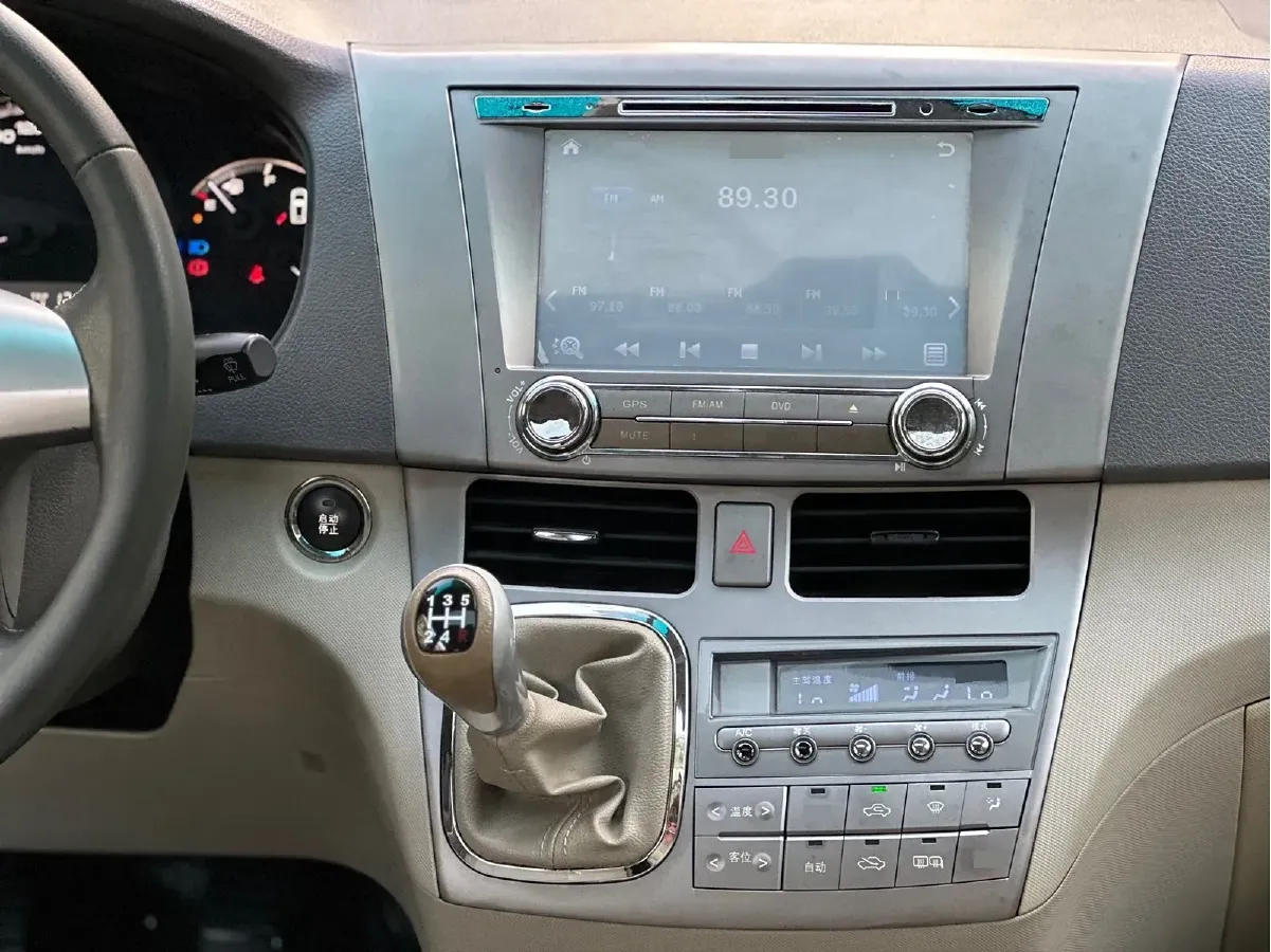 2013 BYD M6 2.0L 140HP L4 5MT,autocango,china used car exporter,china ev exporter,chinese used car exporter,chinese used ev exporter