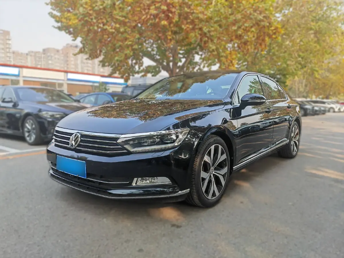 2019 Volkswagen Magotan 2.0T 220HP L4 7DCT