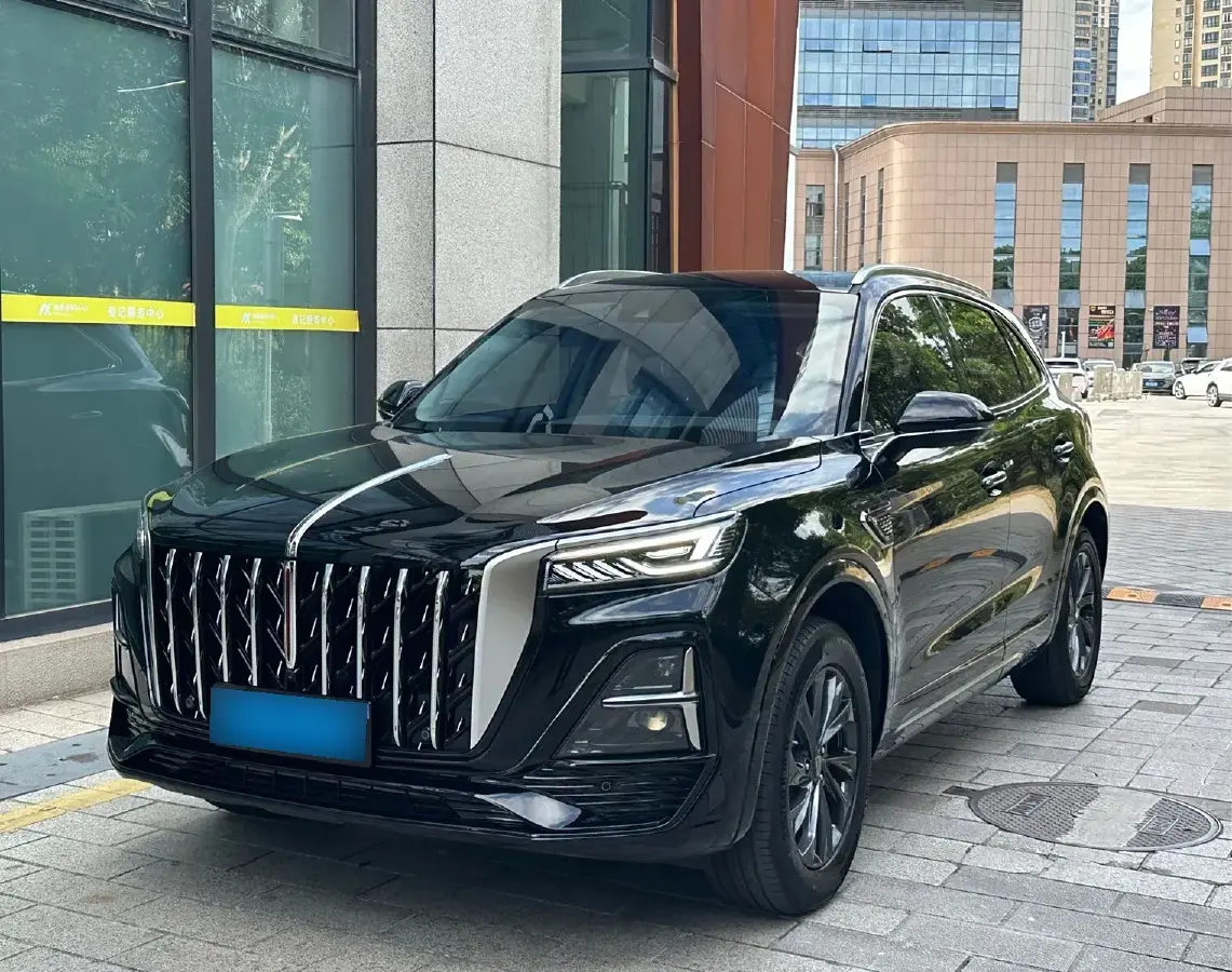 2023 HongQi HS5 2.0T 252HP L4 8AT