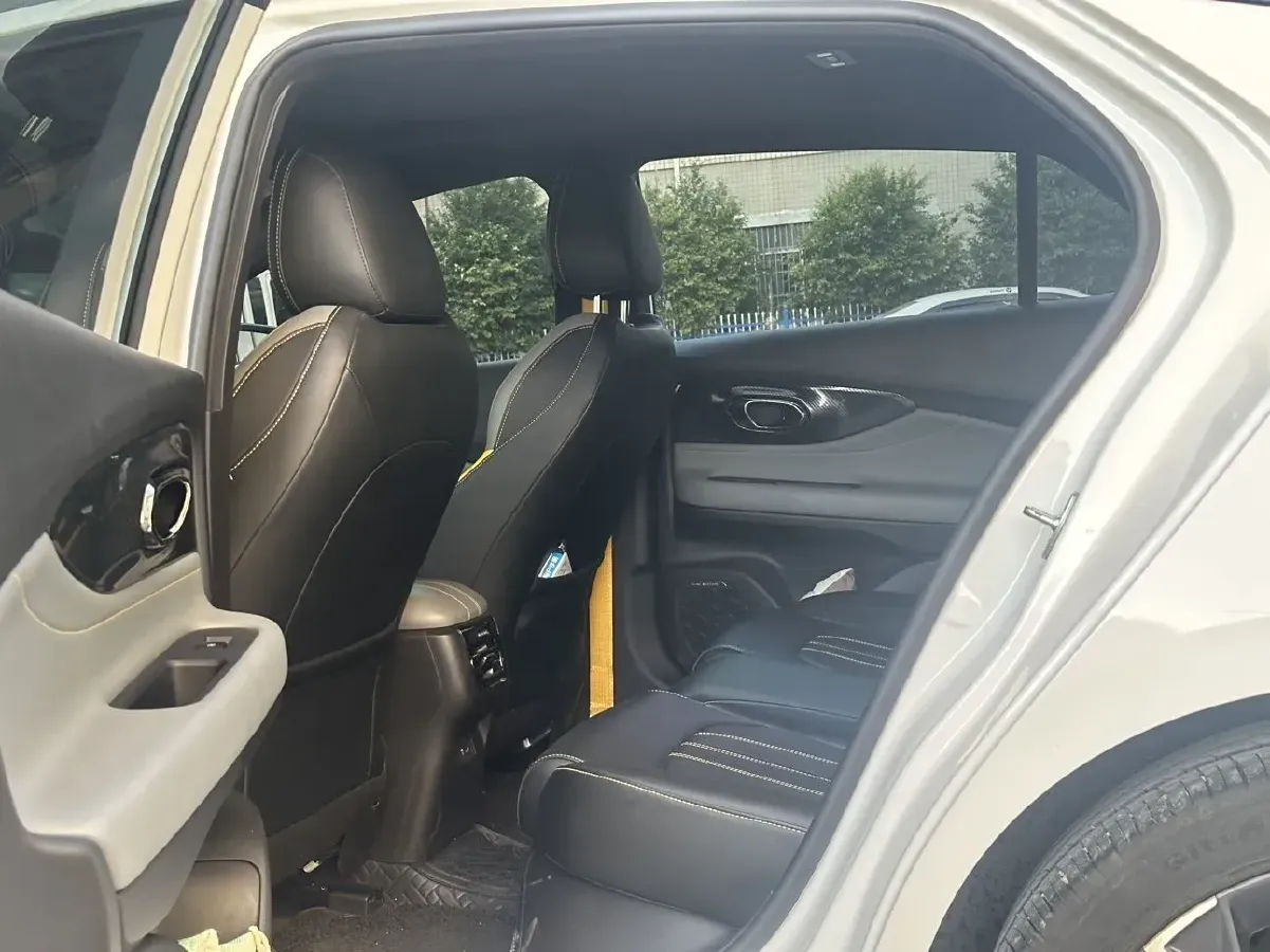 2021 GAC Trumpchi Empow 1.5T 177HP L4 7DCT,autocango,china used car exporter,china ev exporter,chinese used car exporter,chinese used ev exporter