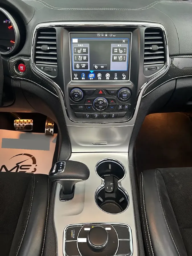 2014 Jeep Grand Cherokee SRT 6.4L 468HP V8 8AT,autocango,china used car exporter,china ev exporter,chinese used car exporter,chinese used ev exporter