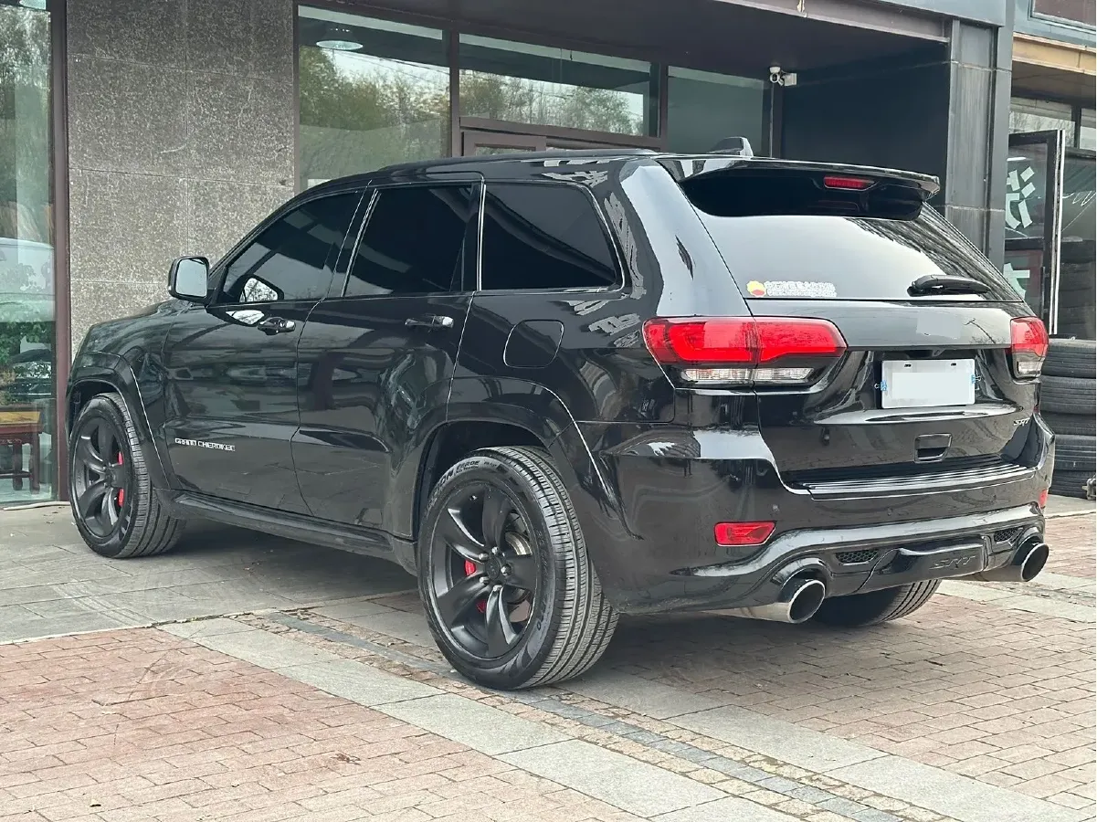 2014 Jeep Grand Cherokee SRT 6.4L 468HP V8 8AT,autocango,china used car exporter,china ev exporter,chinese used car exporter,chinese used ev exporter