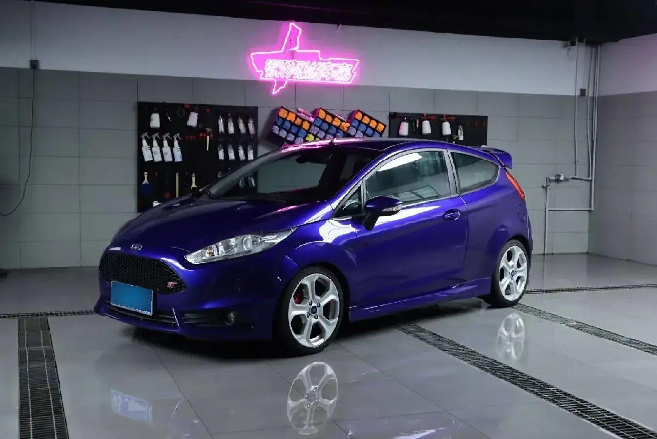 2013 Ford Fiesta 1.6T 182HP L4 6MT