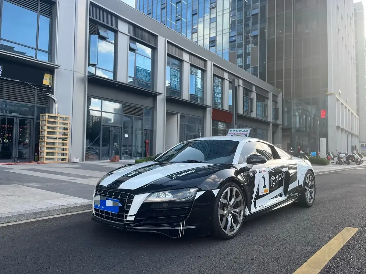 2012 Audi R8 5.2L 525HP V10 6AMT