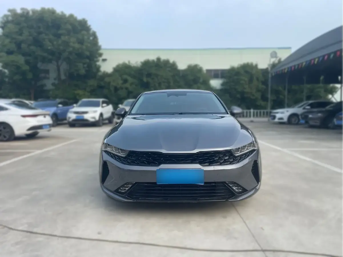 2020 Kia K5 2.0T 240HP L4 8AT