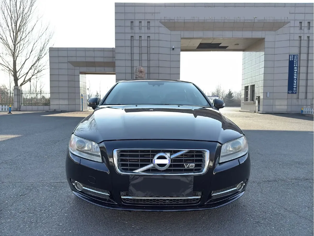 2006 Volvo S80 4.4L 315HP V8 6AT,autocango,china used car exporter,china ev exporter,chinese used car exporter,chinese used ev exporter
