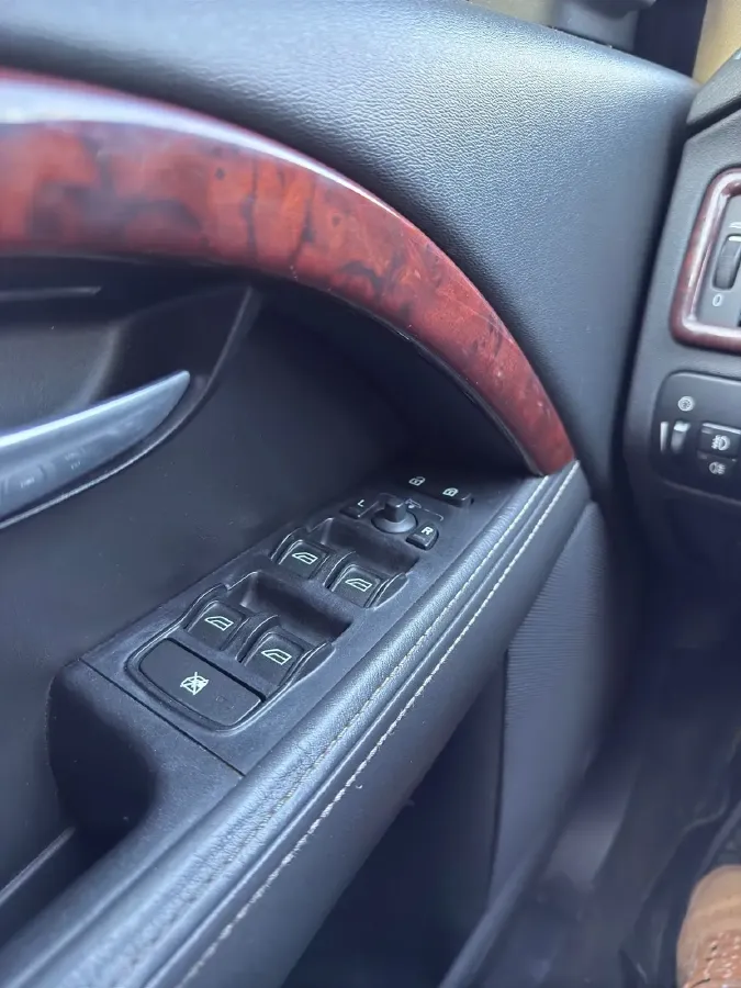 2006 Volvo S80 4.4L 315HP V8 6AT,autocango,china used car exporter,china ev exporter,chinese used car exporter,chinese used ev exporter