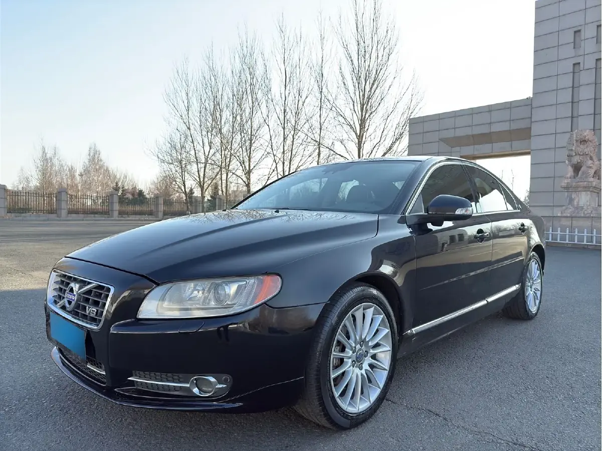 2006 Volvo S80 4.4L 315HP V8 6AT