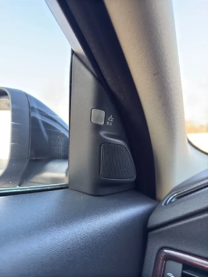 2006 Volvo S80 4.4L 315HP V8 6AT,autocango,china used car exporter,china ev exporter,chinese used car exporter,chinese used ev exporter