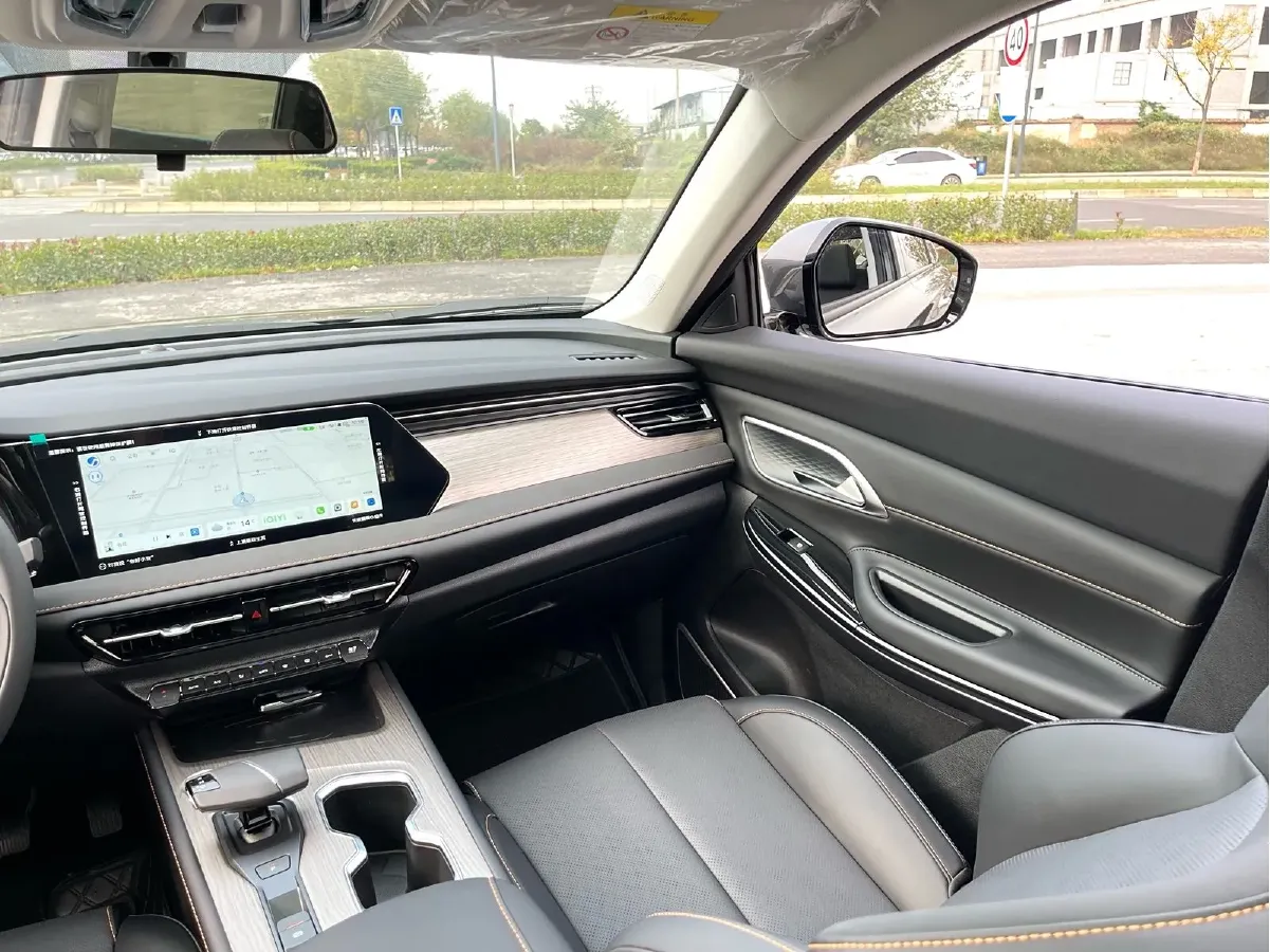 2024 ChangAn X7 PLUS 1.5T 188HP L4 7DCT,autocango,china used car exporter,china ev exporter,chinese used car exporter,chinese used ev exporter