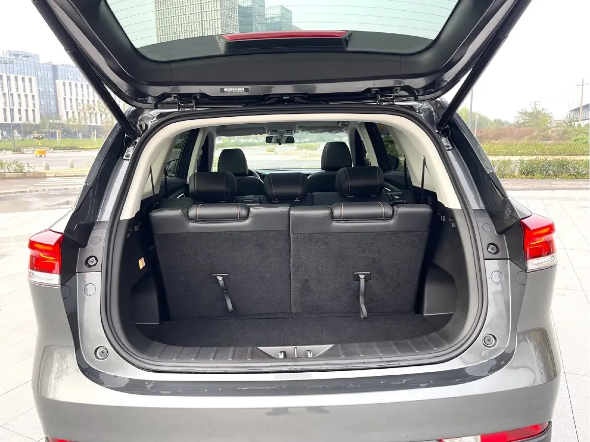 2024 ChangAn X7 PLUS 1.5T 188HP L4 7DCT,autocango,china used car exporter,china ev exporter,chinese used car exporter,chinese used ev exporter