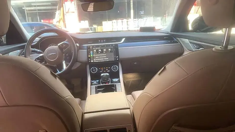 2023 Jaguar XFL 2.0T 250HP L4 8AT,autocango,china used car exporter,china ev exporter,chinese used car exporter,chinese used ev exporter