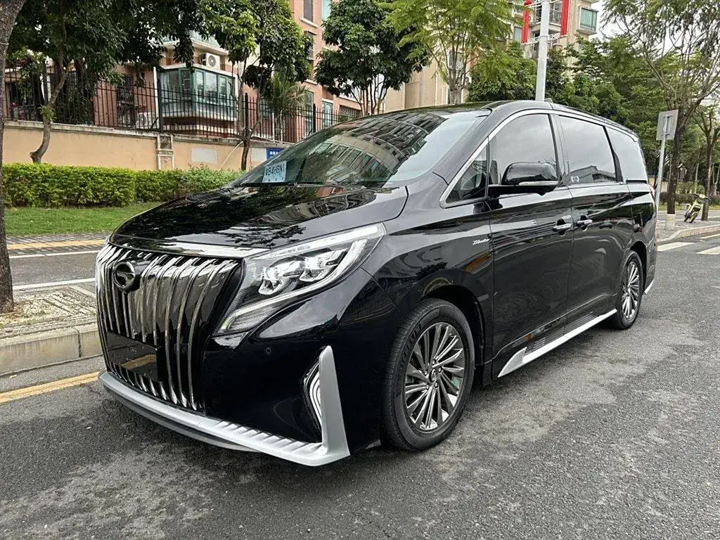 2021 GAC Trumpchi M8 2.0T 252HP L4 8AT