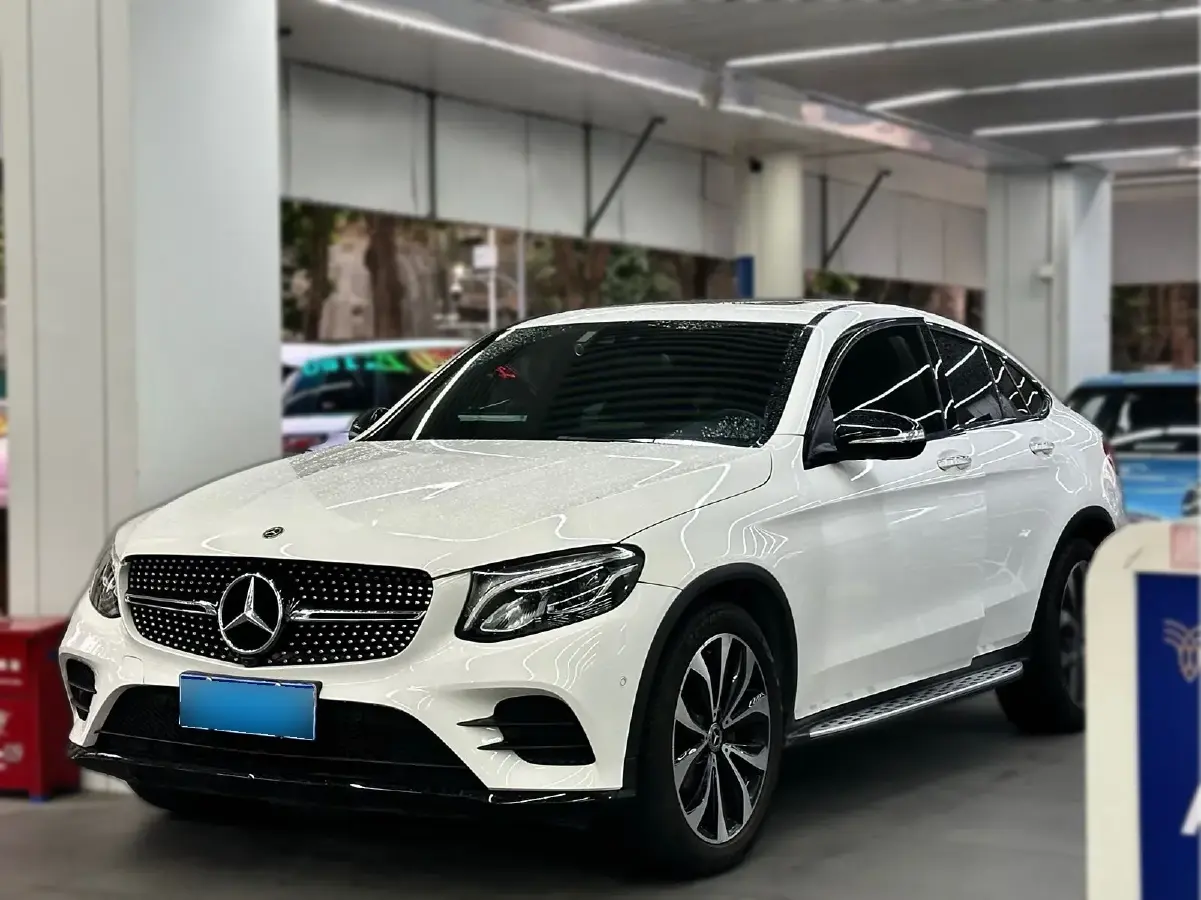 2019 Mercedes-Benz GLC Coupe 2.0T 211HP L4 9AT