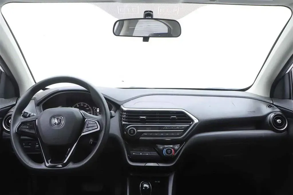 2019 ChangAn Alsvin 1.5L 107HP L4 5DCT,autocango,china used car exporter,china ev exporter,chinese used car exporter,chinese used ev exporter