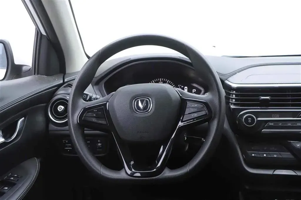 2019 ChangAn Alsvin 1.5L 107HP L4 5DCT,autocango,china used car exporter,china ev exporter,chinese used car exporter,chinese used ev exporter