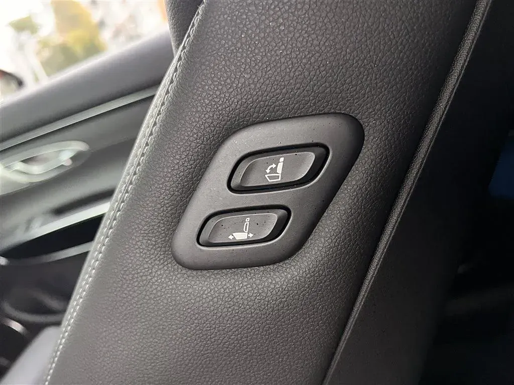 2023 Genesis GV70 2.5T 304HP L4 8AT,autocango,china used car exporter,china ev exporter,chinese used car exporter,chinese used ev exporter