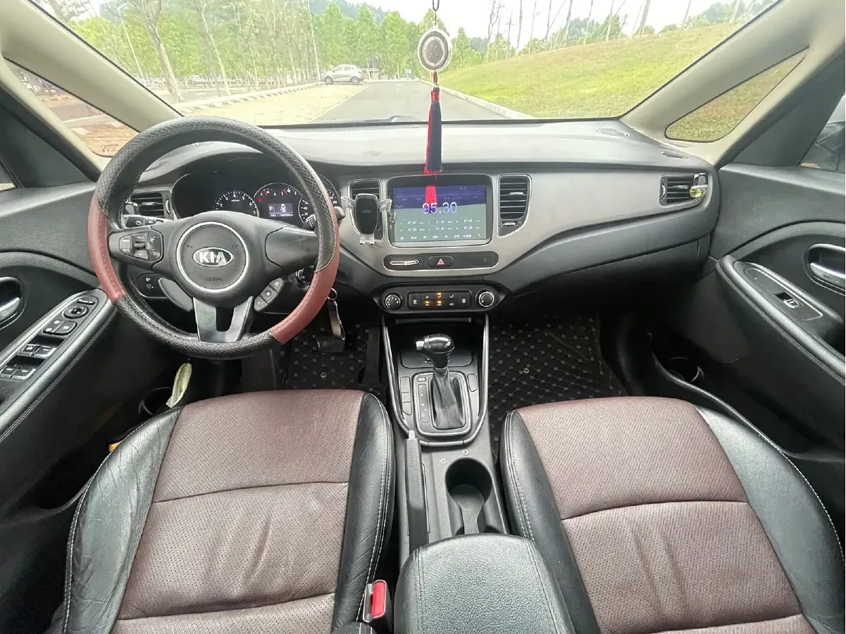 2013 Kia Carens 2.0L 152HP L4 6AT,autocango,china used car exporter,china ev exporter,chinese used car exporter,chinese used ev exporter