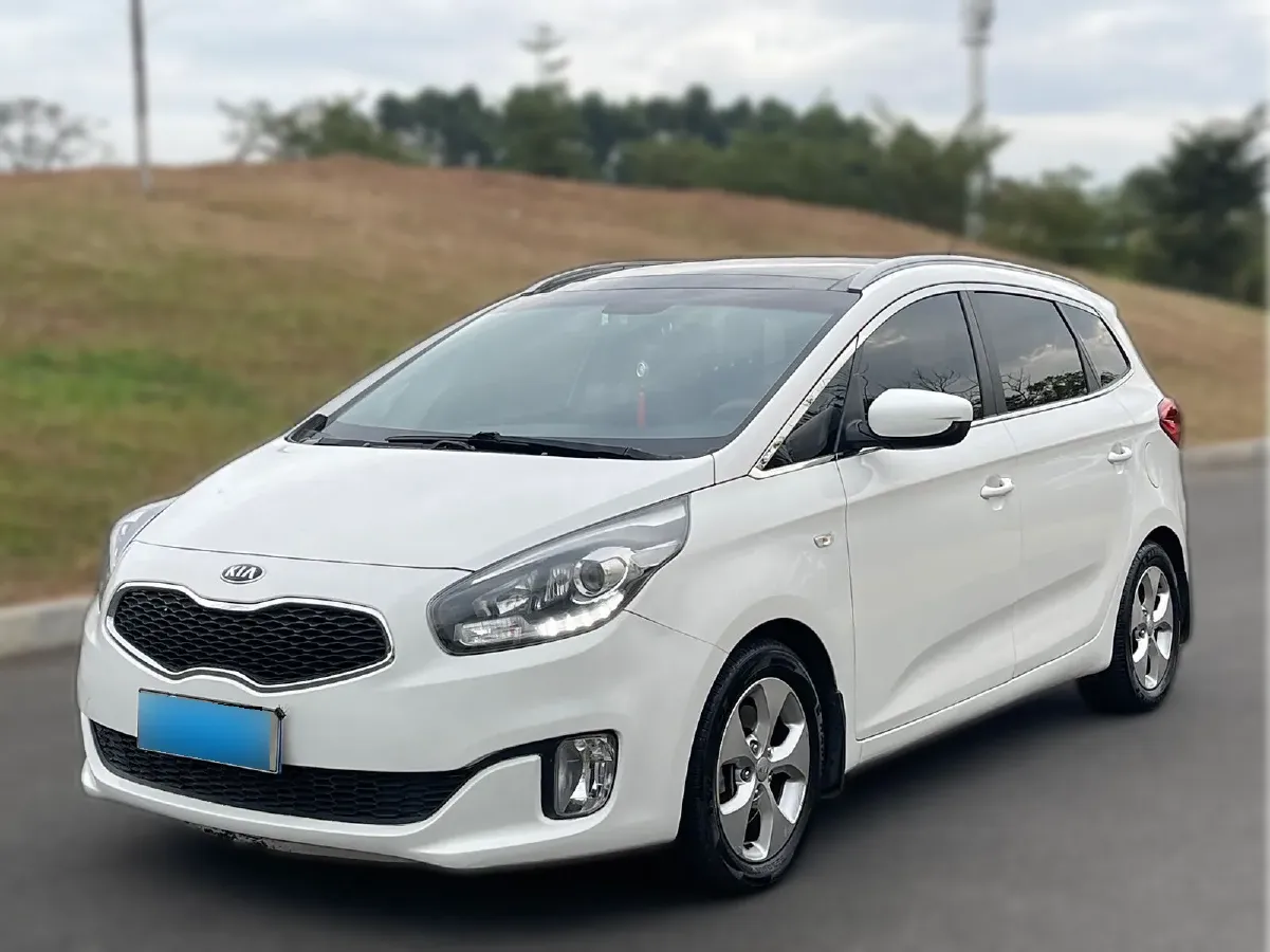 2013 Kia Carens 2.0L 152HP L4 6AT,autocango,china used car exporter,china ev exporter,chinese used car exporter,chinese used ev exporter