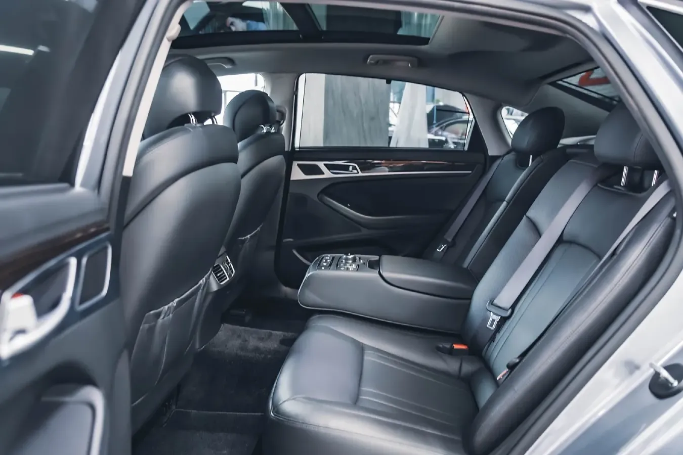 2015 Hyundai Cenesis 3.0L 257HP V6 8AT,autocango,china used car exporter,china ev exporter,chinese used car exporter,chinese used ev exporter