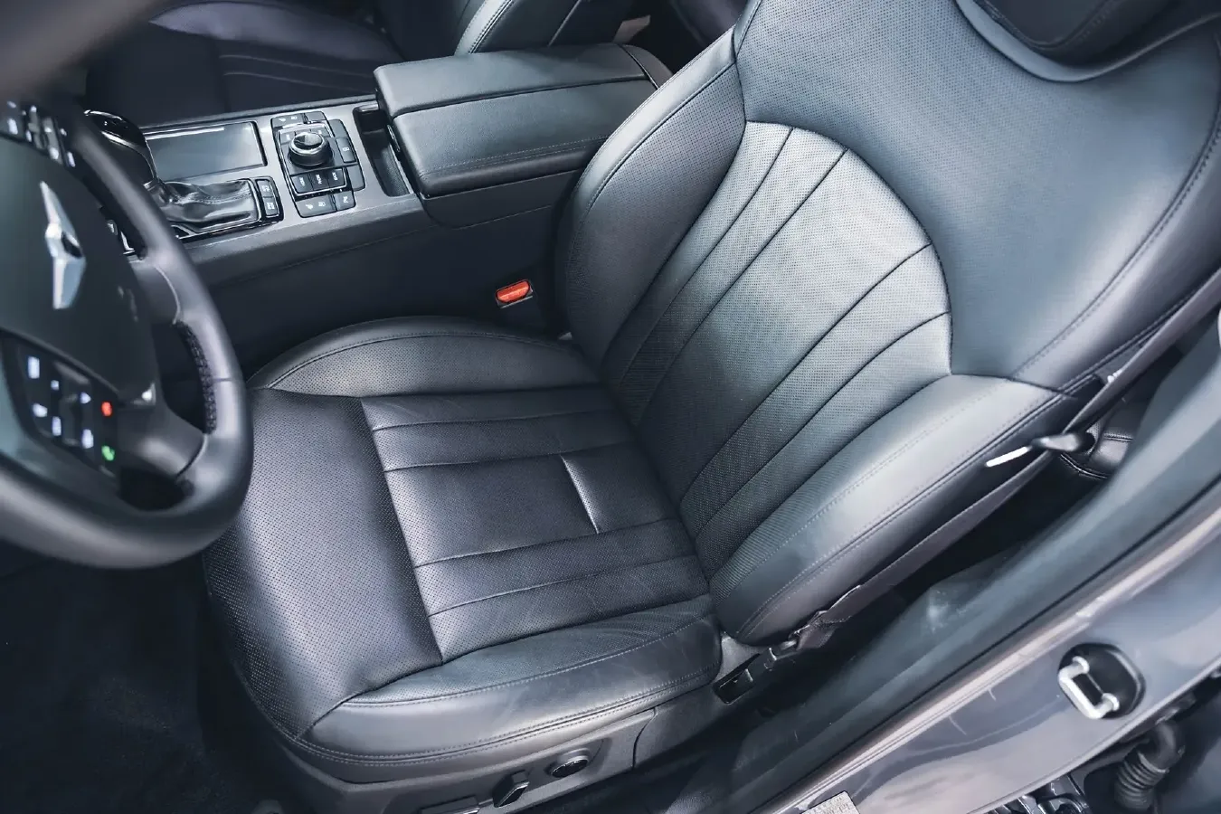 2015 Hyundai Cenesis 3.0L 257HP V6 8AT,autocango,china used car exporter,china ev exporter,chinese used car exporter,chinese used ev exporter