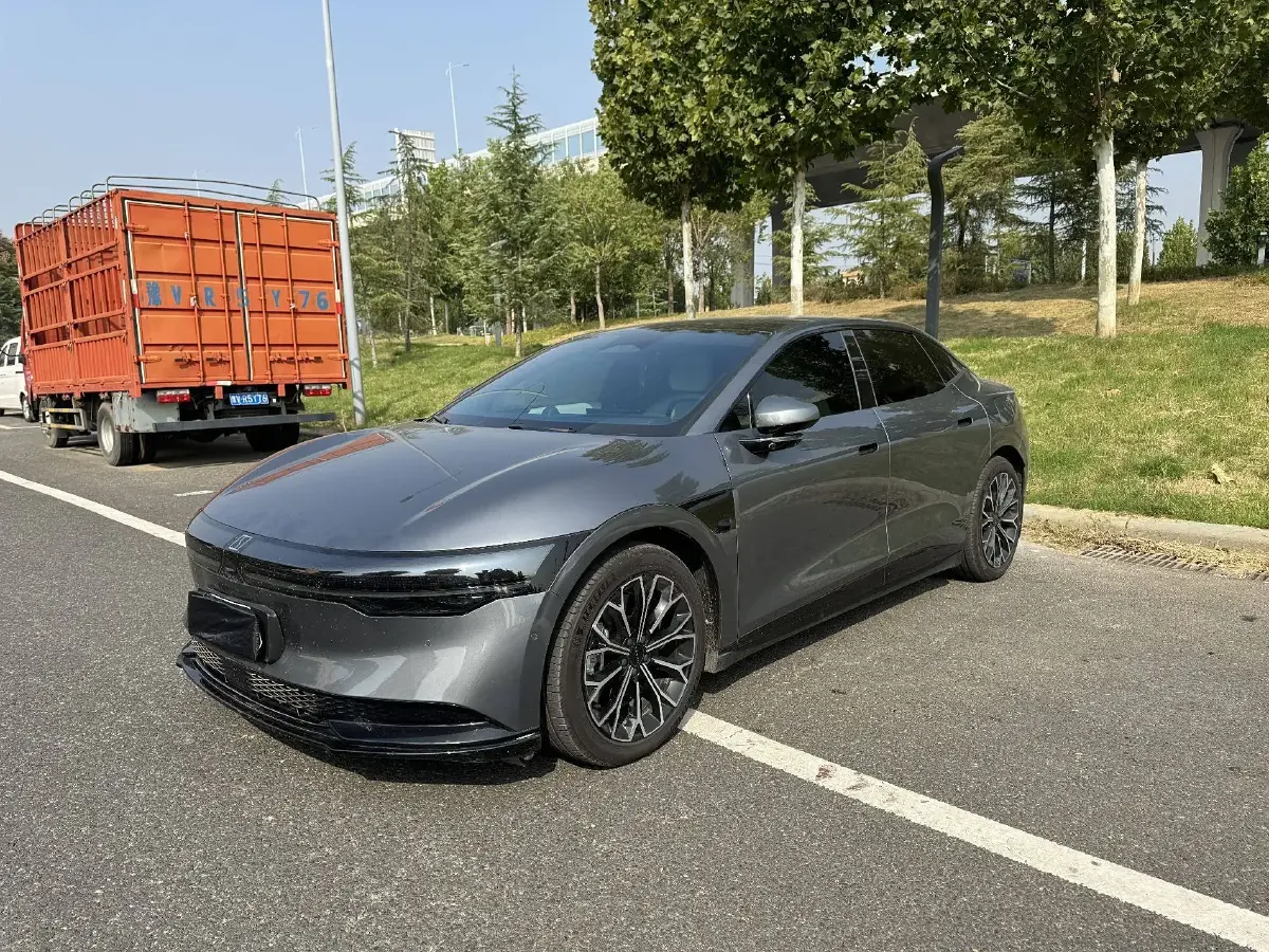 2024 Zeekr 007 BEV 75KWH