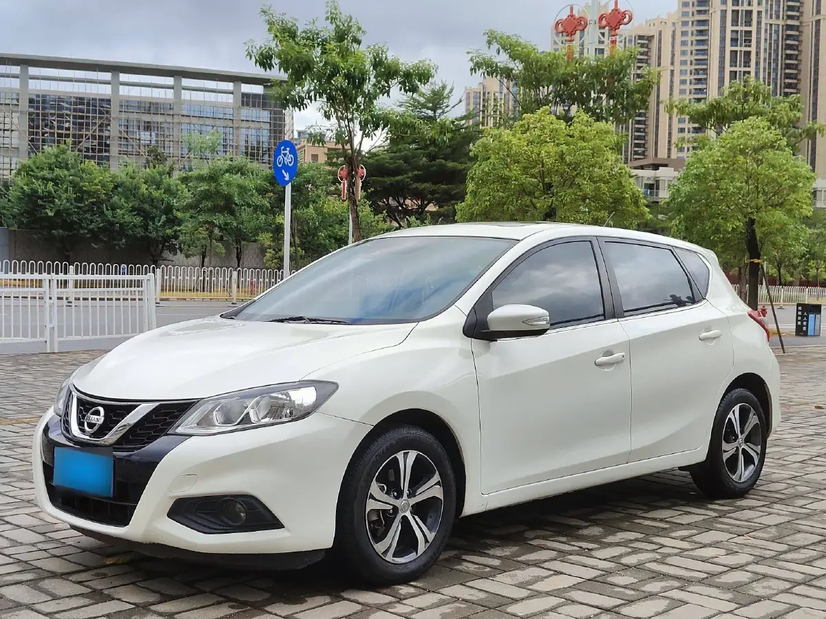 2016 Nissan Tiida 1.6L 126HP L4 CVT