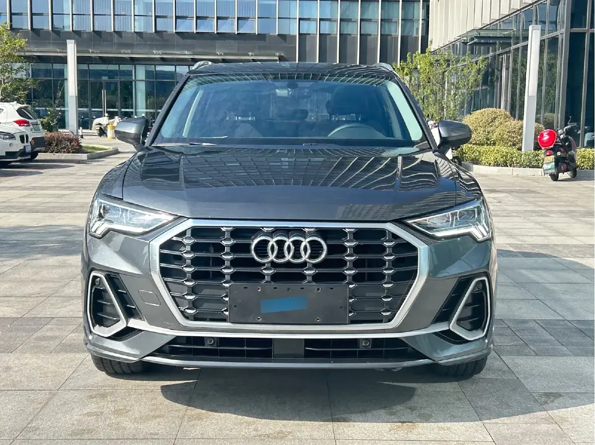 2019 Audi Q3 1.4T 150HP L4 7DCT