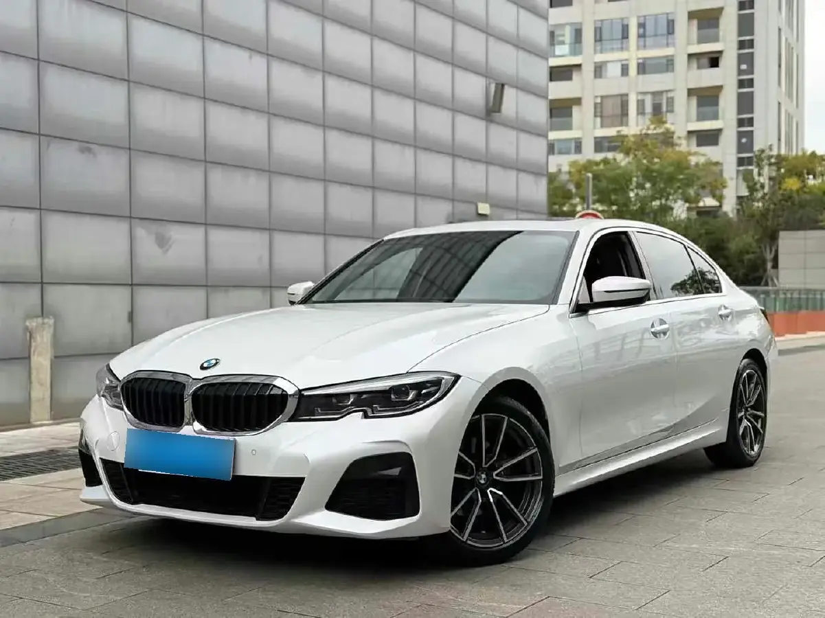 2021 BMW 3 Series 2.0T 156HP L4 8AT