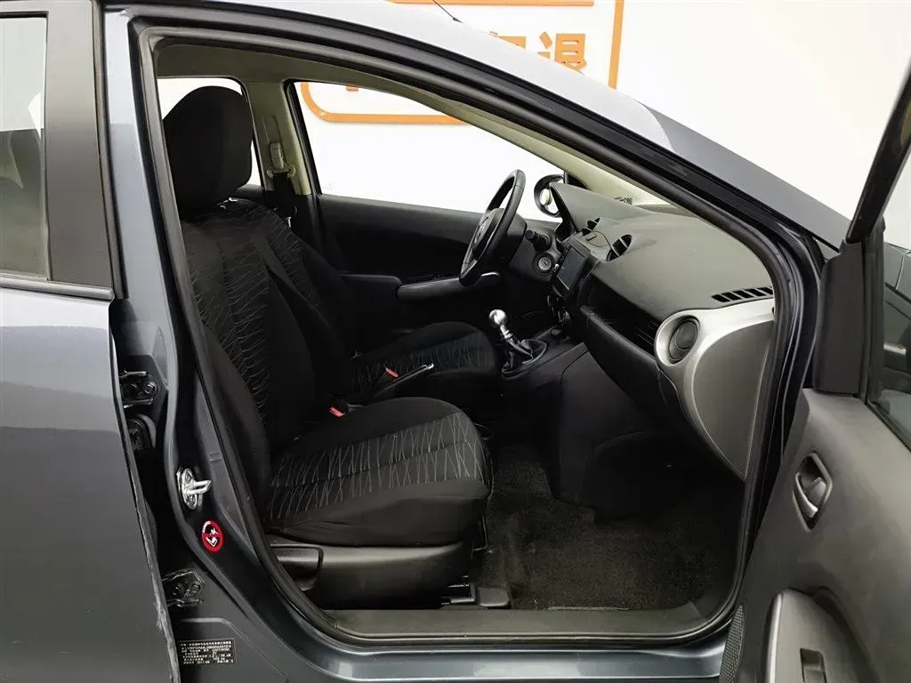 2011 Mazda 2 1.5L 103HP L4 5MT,autocango,china used car exporter,china ev exporter,chinese used car exporter,chinese used ev exporter