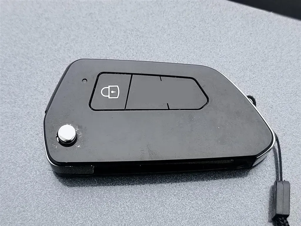 2011 Mazda 2 1.5L 103HP L4 5MT,autocango,china used car exporter,china ev exporter,chinese used car exporter,chinese used ev exporter