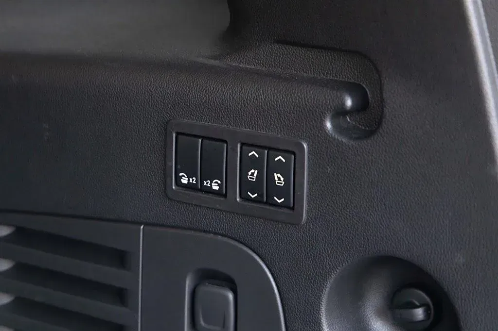 2017 Cadillac ESCALADE 6.2L 426HP V8 8AT,autocango,china used car exporter,china ev exporter,chinese used car exporter,chinese used ev exporter