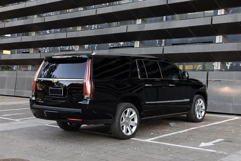 2017 Cadillac ESCALADE 6.2L 426HP V8 8AT,autocango,china used car exporter,china ev exporter,chinese used car exporter,chinese used ev exporter