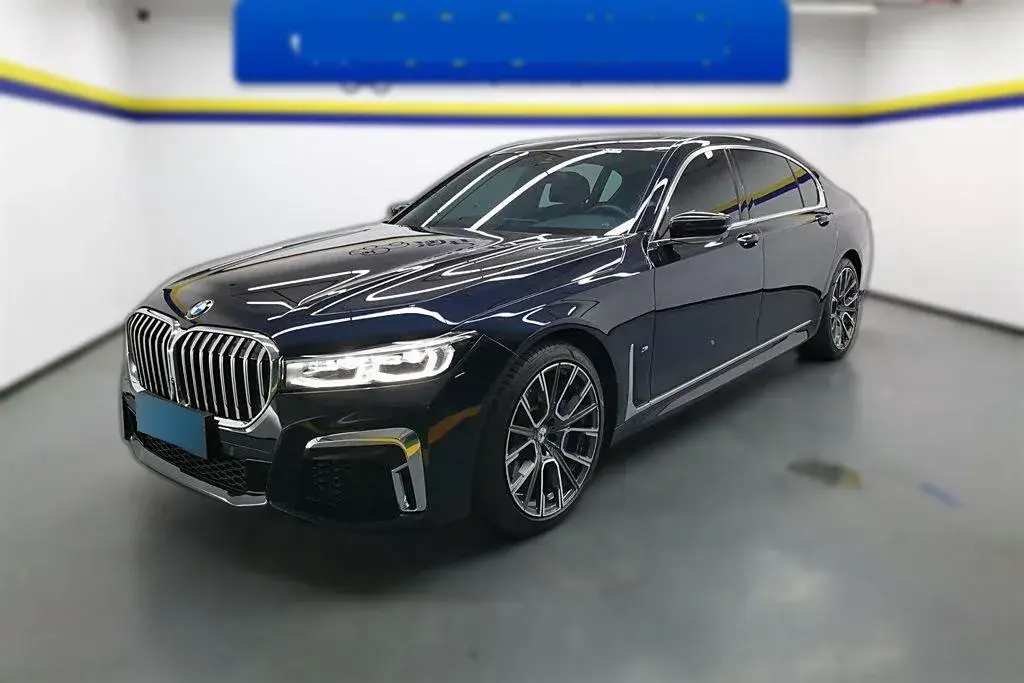 2019 BMW 7 Series 2.0T 265HP L4 8AT