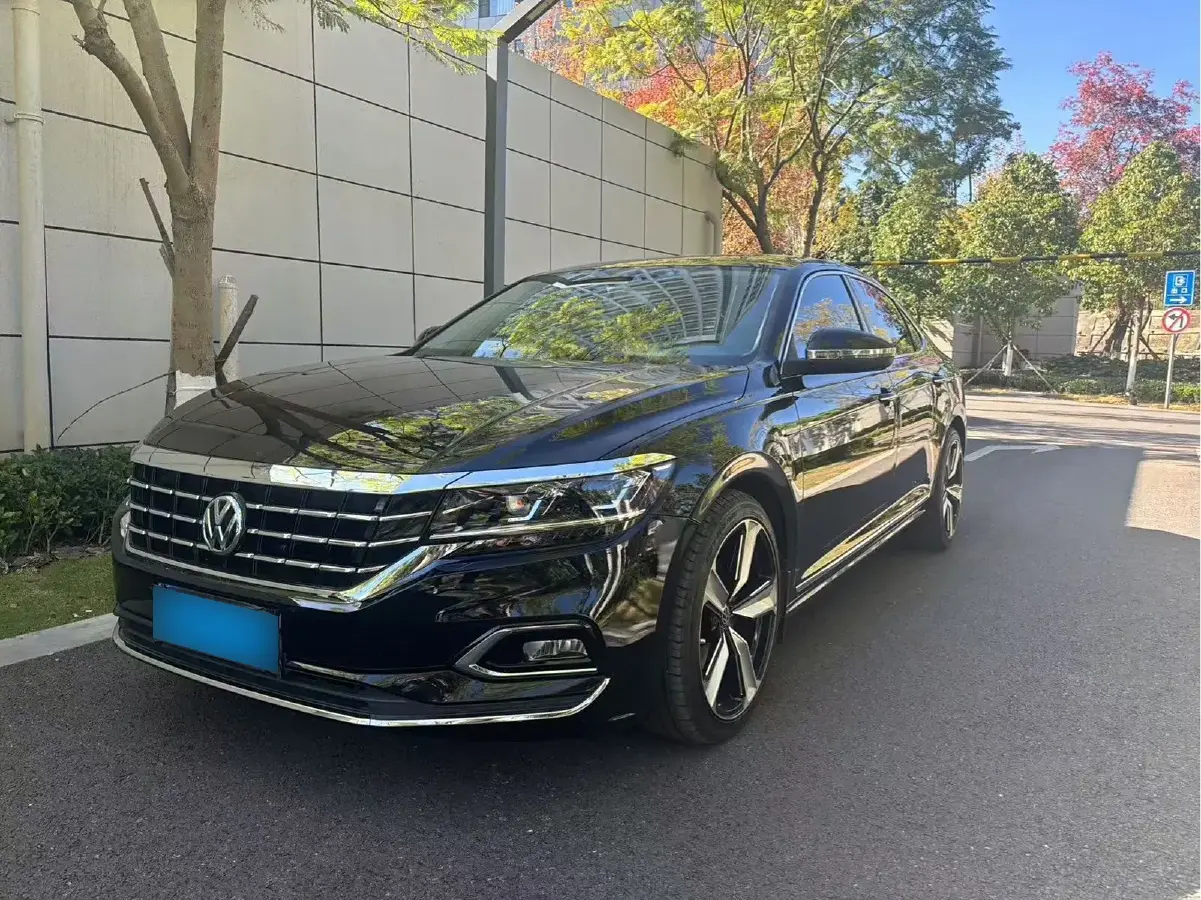 2019 Volkswagen Passat 1.4T 150HP L4 7DCT