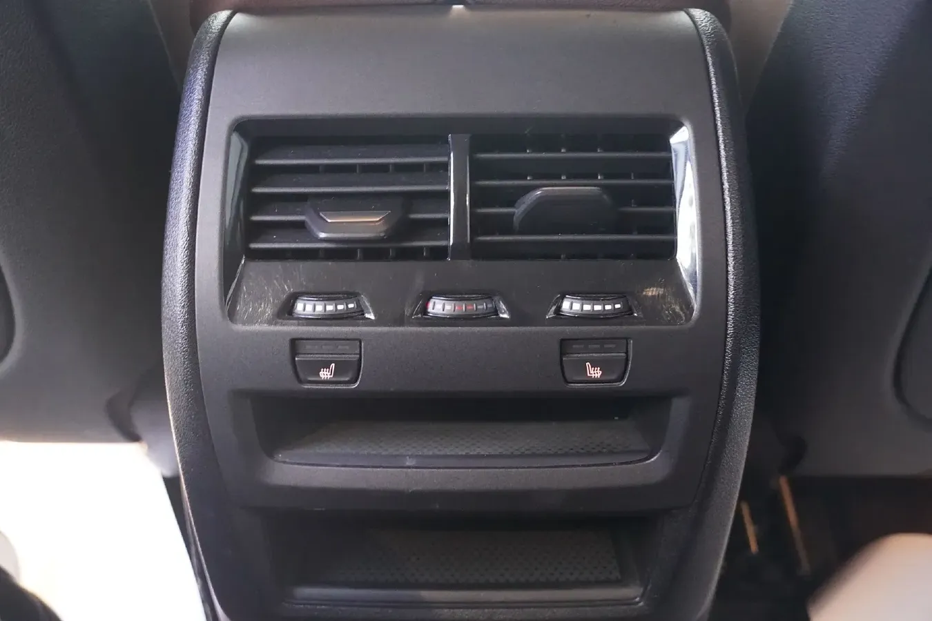 2020 BMW X5 3.0T 340HP L6 8AT,autocango,china used car exporter,china ev exporter,chinese used car exporter,chinese used ev exporter