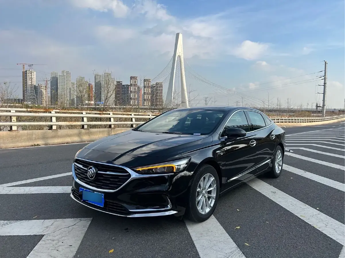 2021 Buick Larcosse 1.5T 169HP L4 9AT