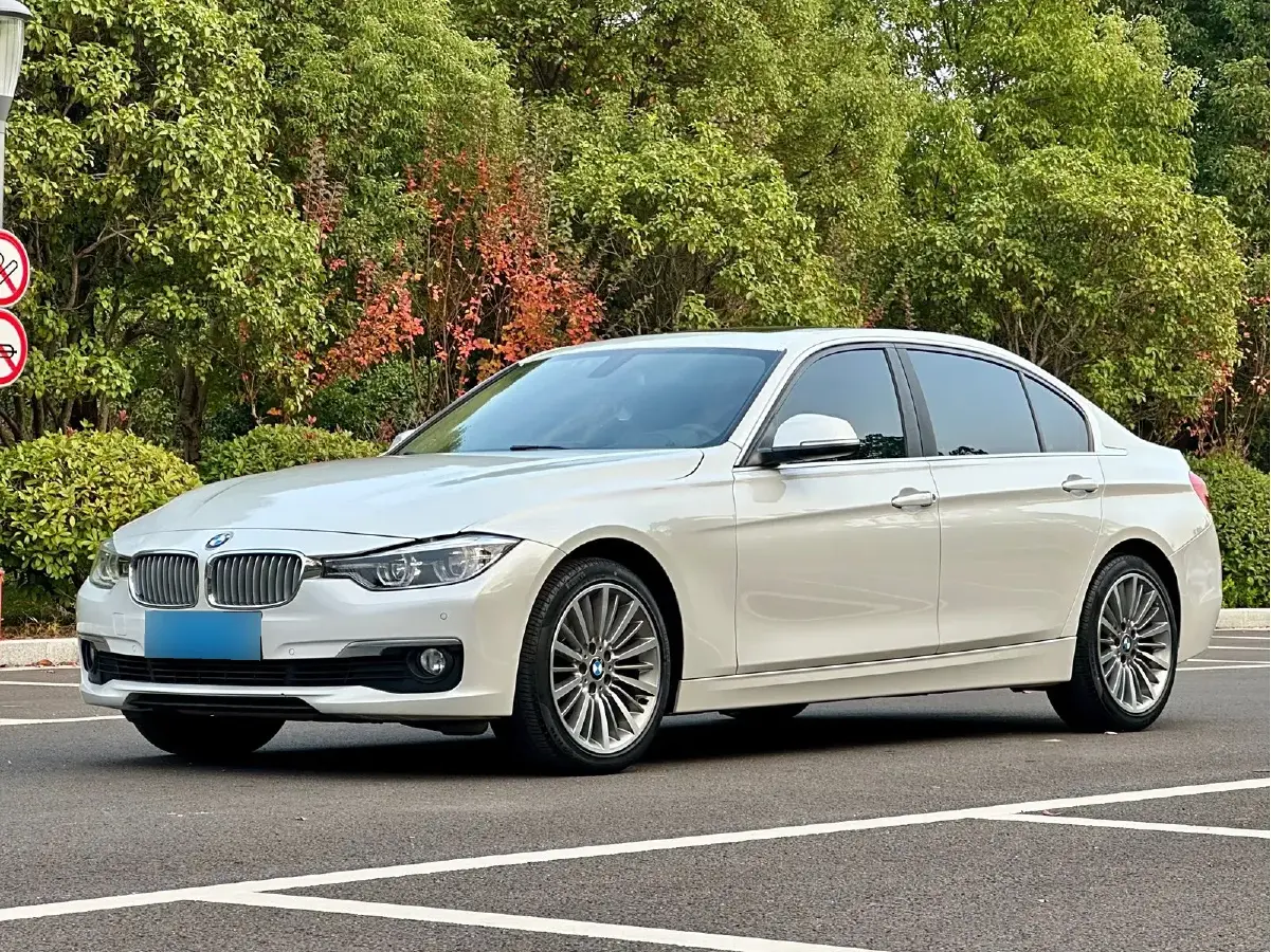 2019 BMW 3 Series 2.0T 184HP L4 8AT