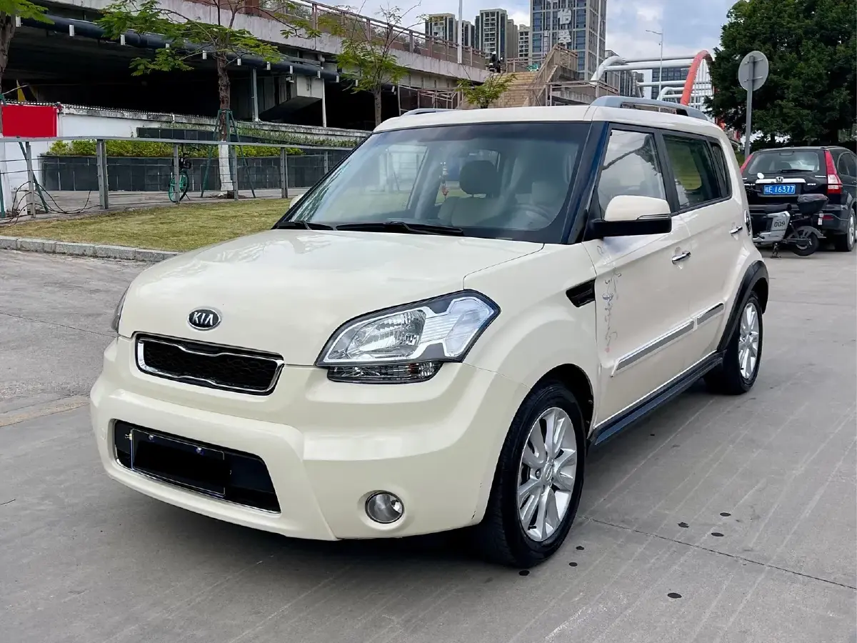2013 Kia Soul 1.6L 123HP L4 4AT