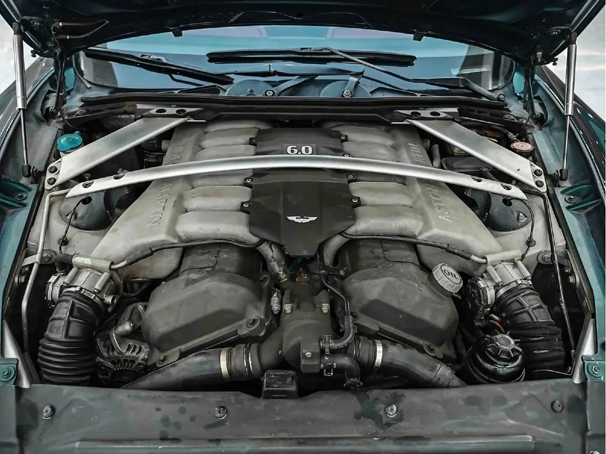 2010 Aston Martin Rapide 6.0L 477HP V12 6AT,autocango,china used car exporter,china ev exporter,chinese used car exporter,chinese used ev exporter