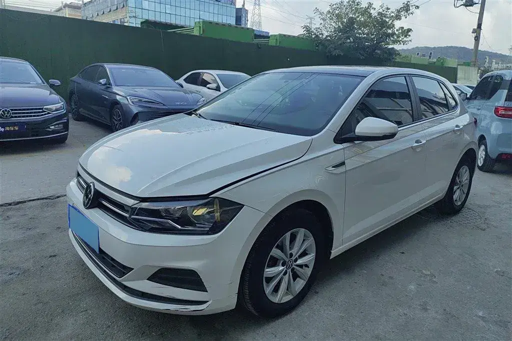 2021 Volkswagen Polo 1.5L 113HP L4 6AT