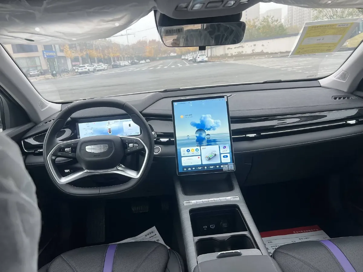 2024 Geely PrefaceL 1.5T 163HP L4 3DHT Hybrid,autocango,china used car exporter,china ev exporter,chinese used car exporter,chinese used ev exporter